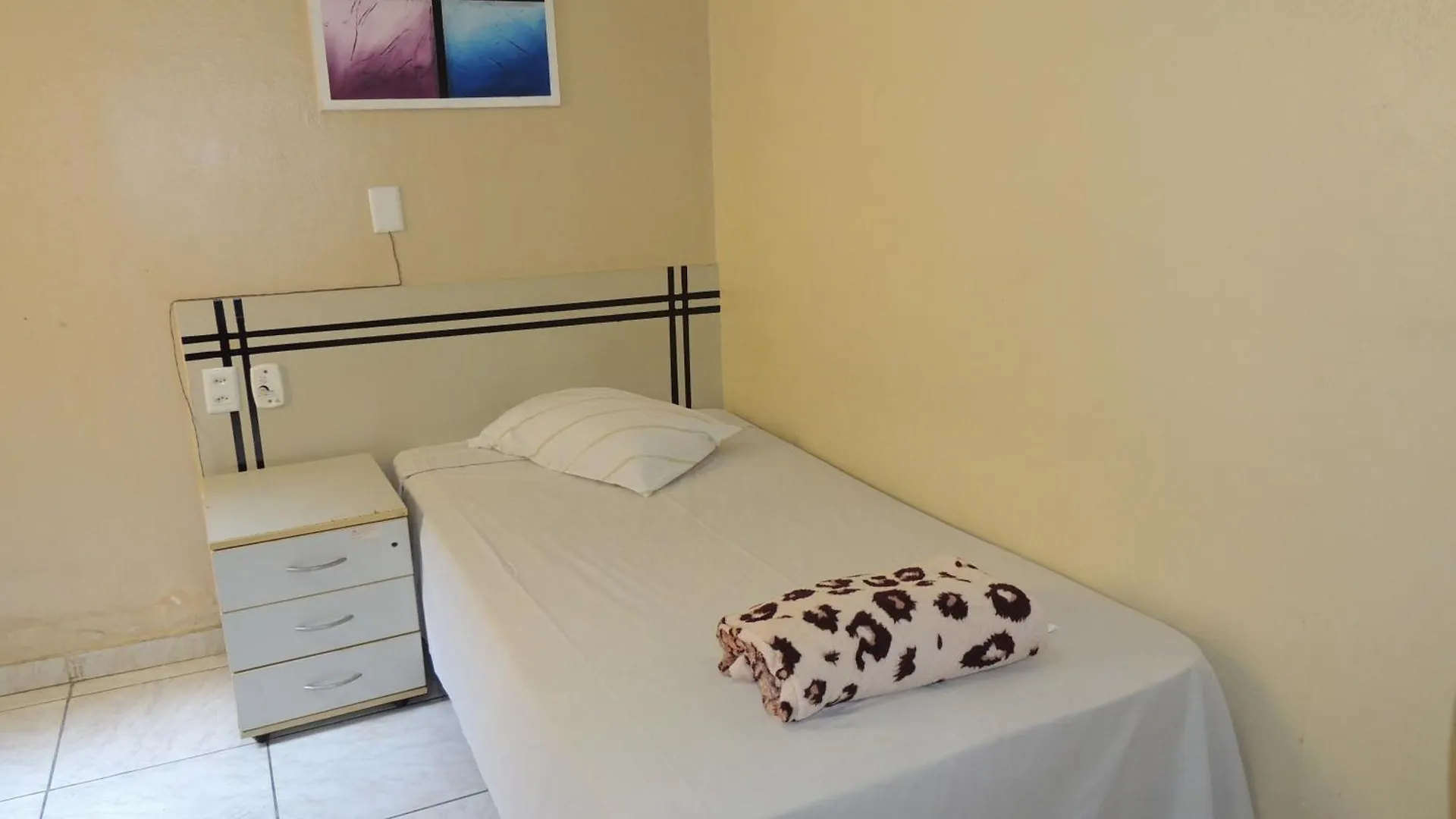 Hotel Ourinhos - Centro De Sao Paulo - Proximo 25 De Marco E Bras 2*,  Brasil