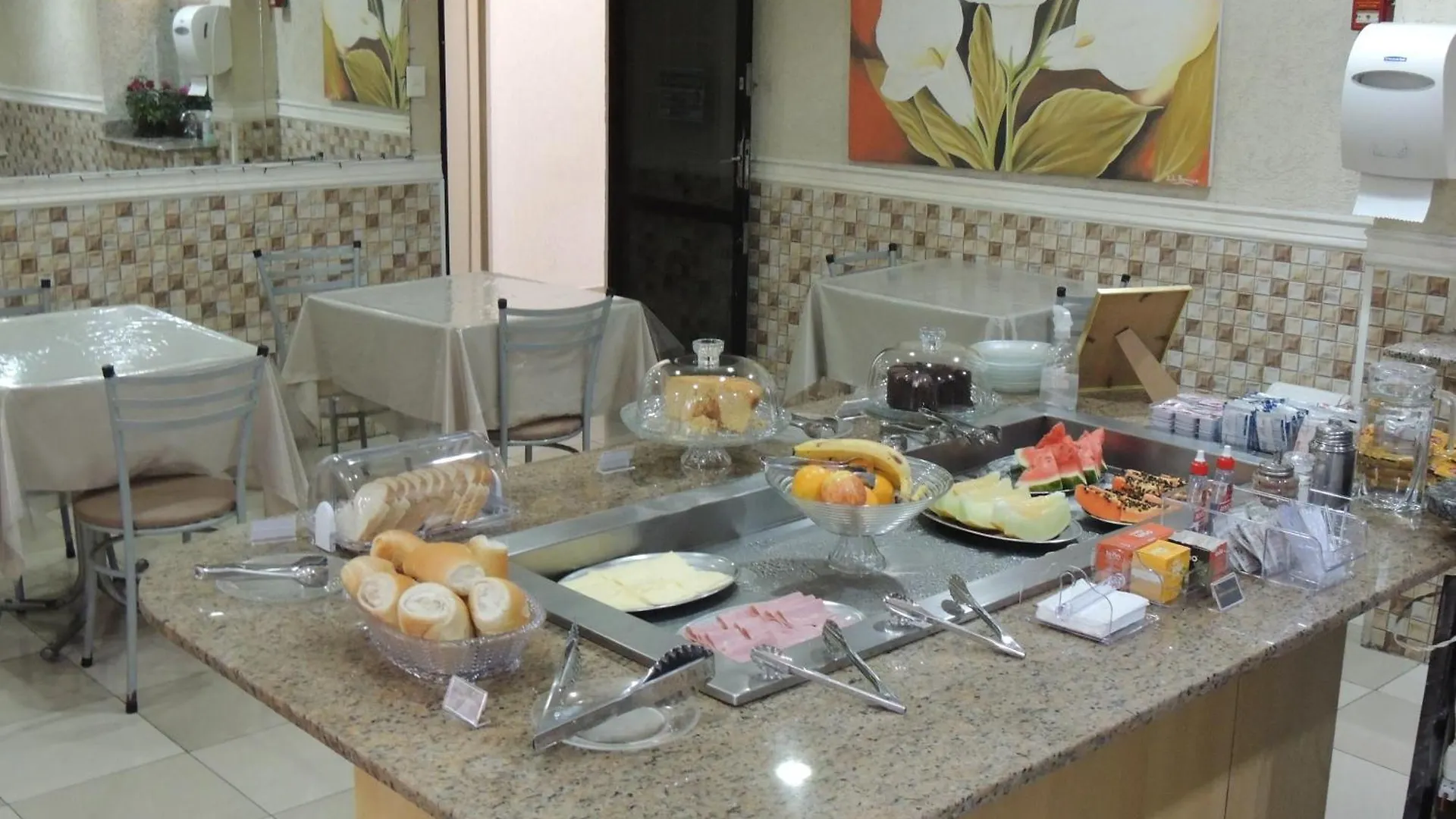 **  Hotel Ourinhos - Centro De Sao Paulo - Proximo 25 De Marco E Bras Brasil