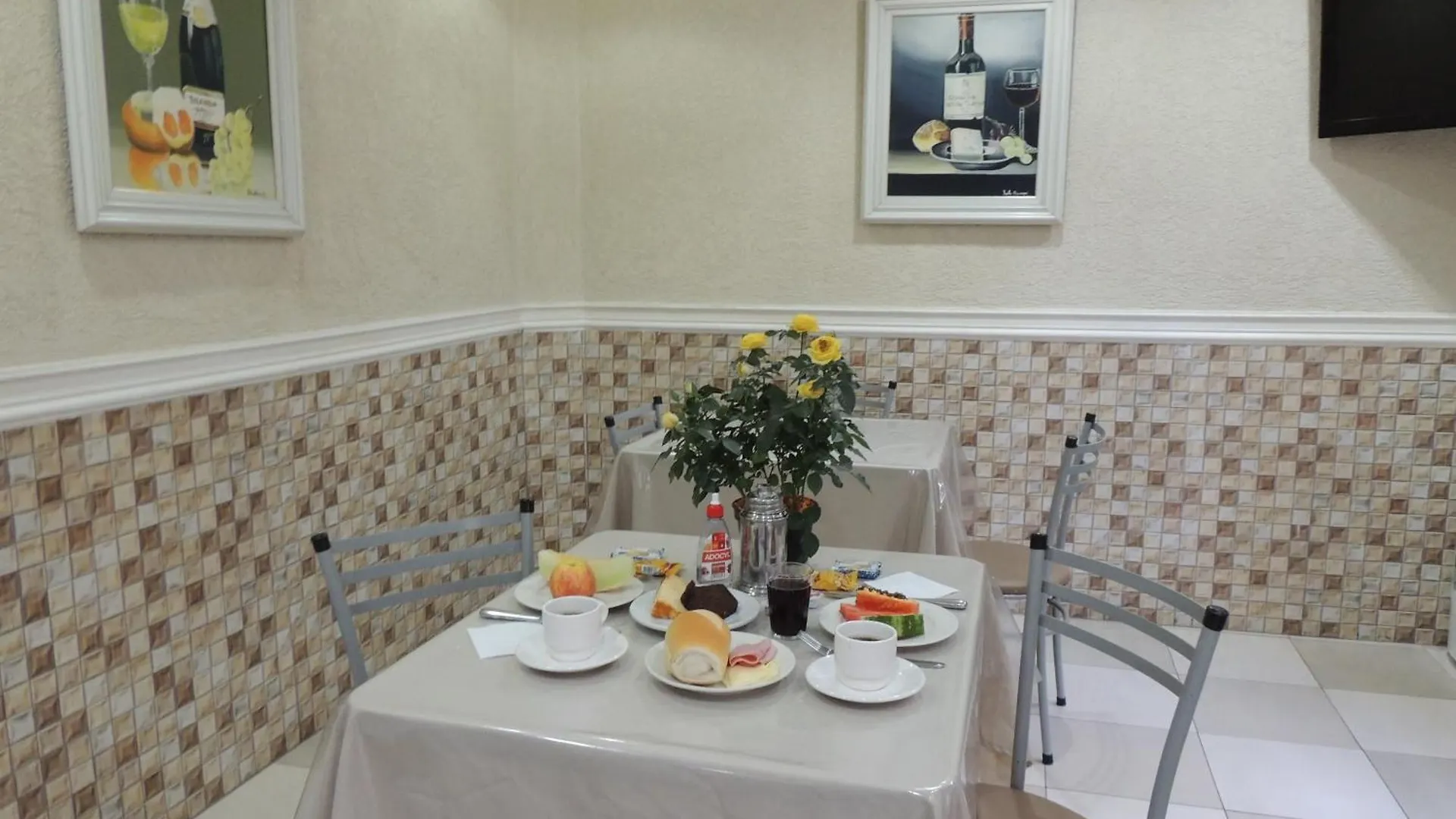 **  Hotel Ourinhos - Centro De Sao Paulo - Proximo 25 De Marco E Bras Brasil
