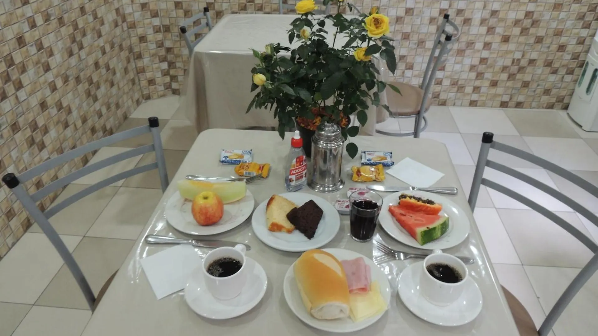 Hotel Ourinhos - Centro De Sao Paulo - Proximo 25 De Marco E Bras Brasil