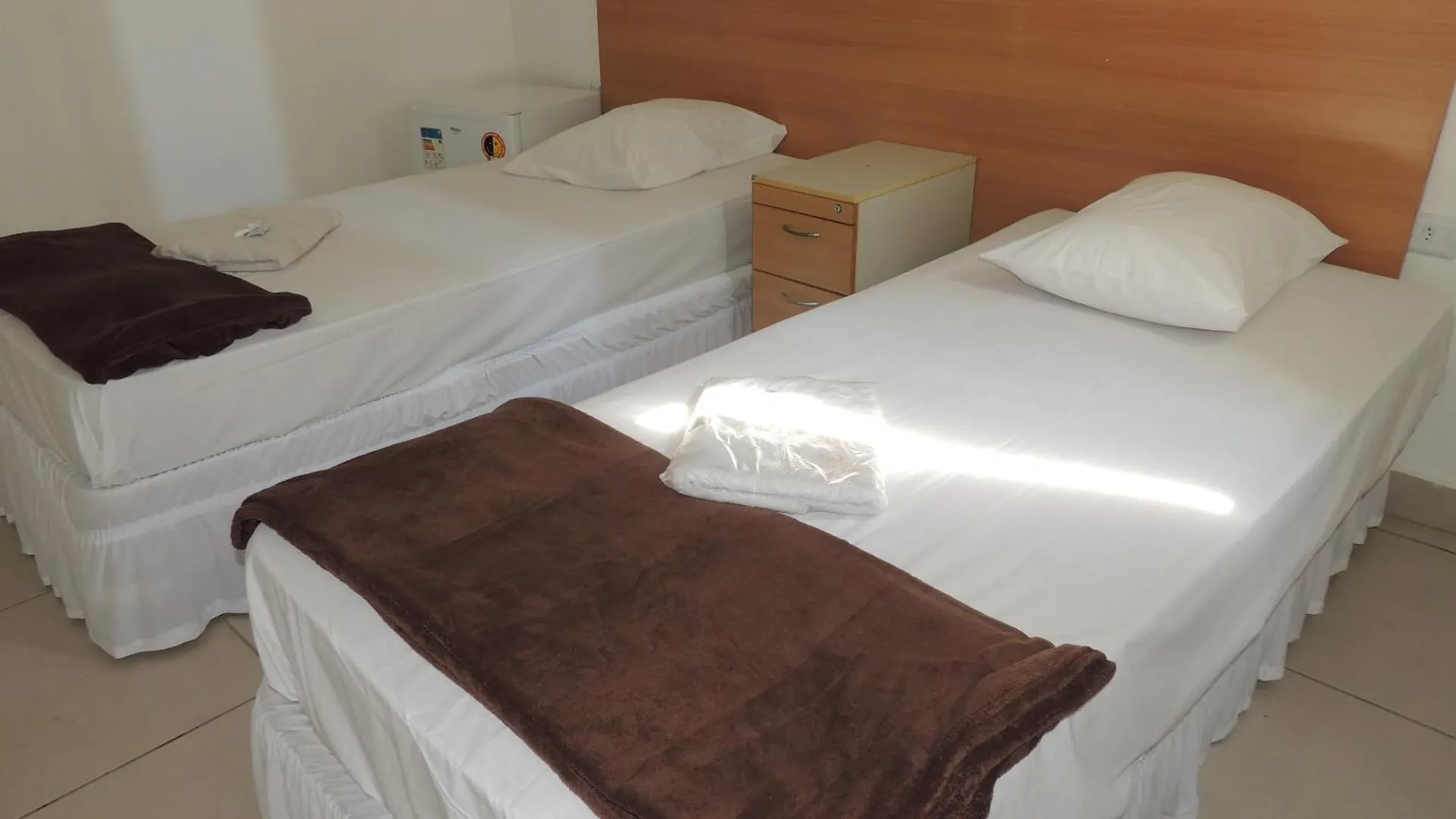 Hotel Ourinhos - Centro De Sao Paulo - Proximo 25 De Marco E Bras