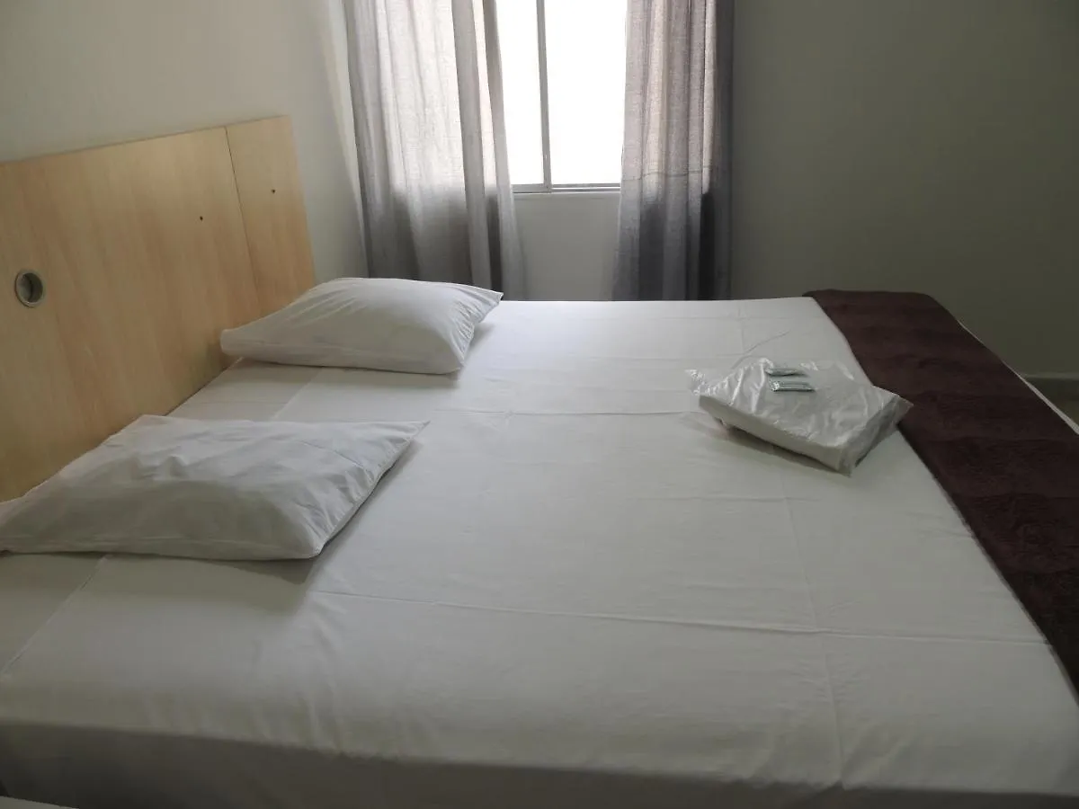 Hotel Ourinhos - Centro De Sao Paulo - Proximo 25 De Marco E Bras