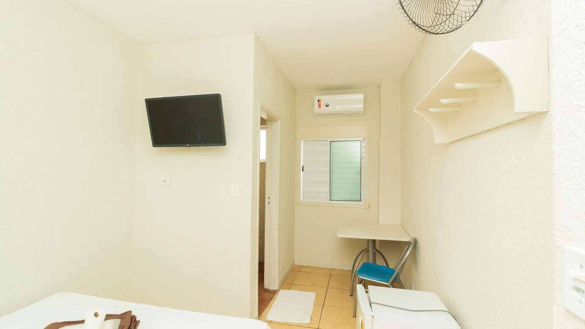 Hotel Ourinhos - Centro De Sao Paulo - Proximo 25 De Marco E Bras