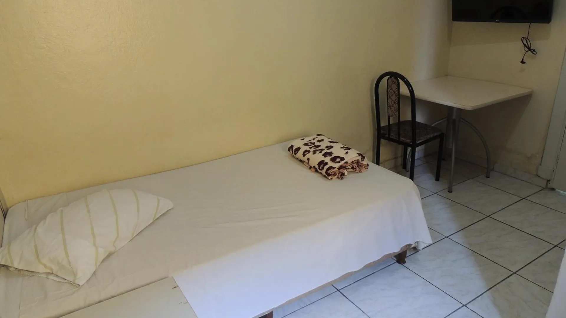 Hotel Ourinhos - Centro De Sao Paulo - Proximo 25 De Marco E Bras 2*,  Brazil